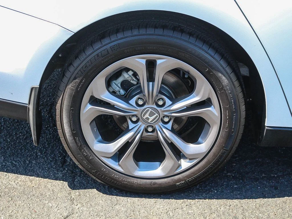 Used 2024 White Honda EX image 11