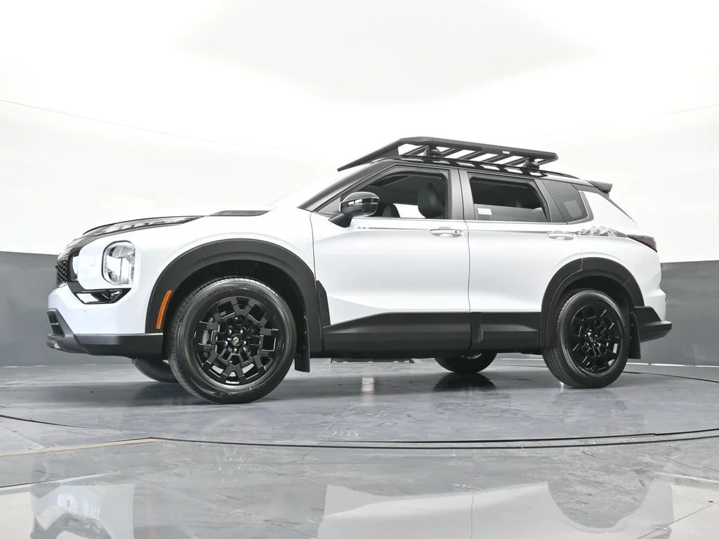New 2026 White / Black Mitsubishi Trail Edition image 61