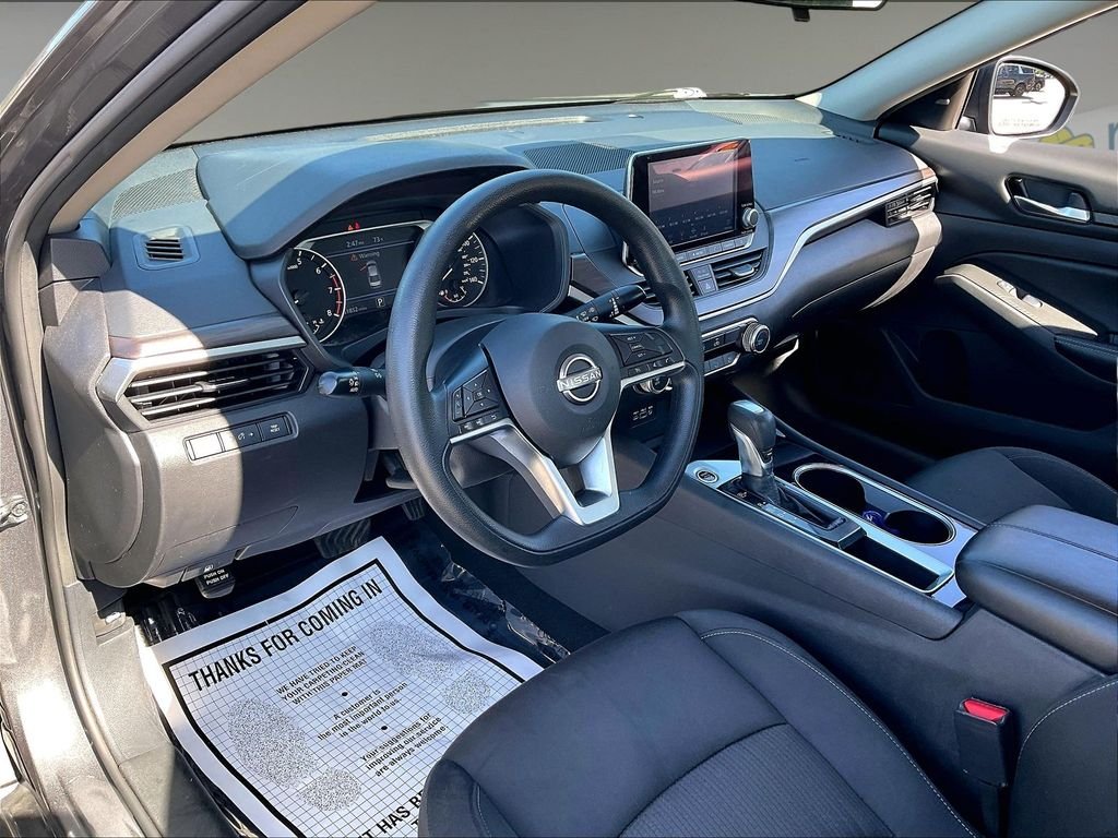Used 2024 Gun Metallic Nissan 2.5 SV image 8
