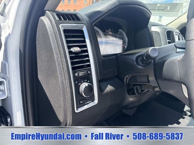 2024 RAM Ram 1500 Classic SLT - Photo 20