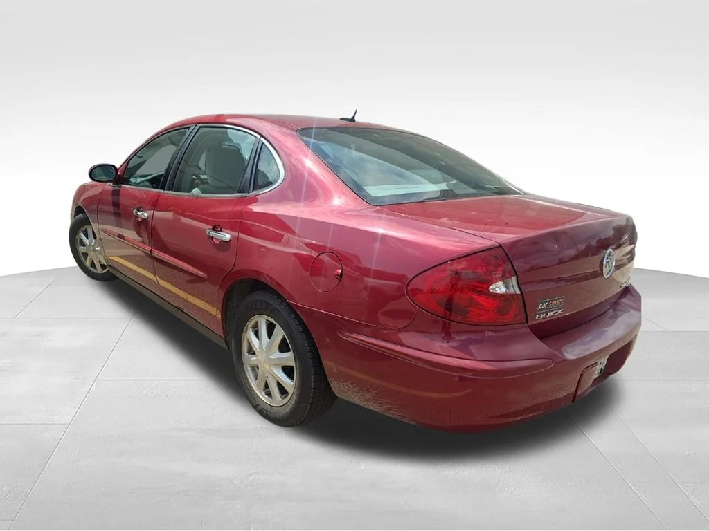 Used 2006 Cardinal Red Metallic Buick CX image 8