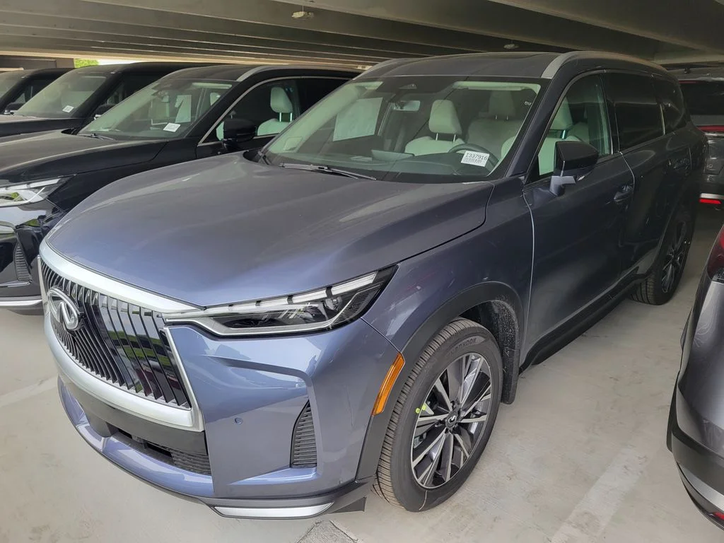New 2027 MOONBOW BLUE INFINITI Luxe FWD image 1