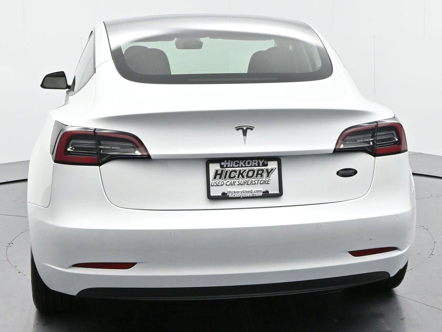 Used 2022 Pearl White Multi-Coat Tesla Base image 6