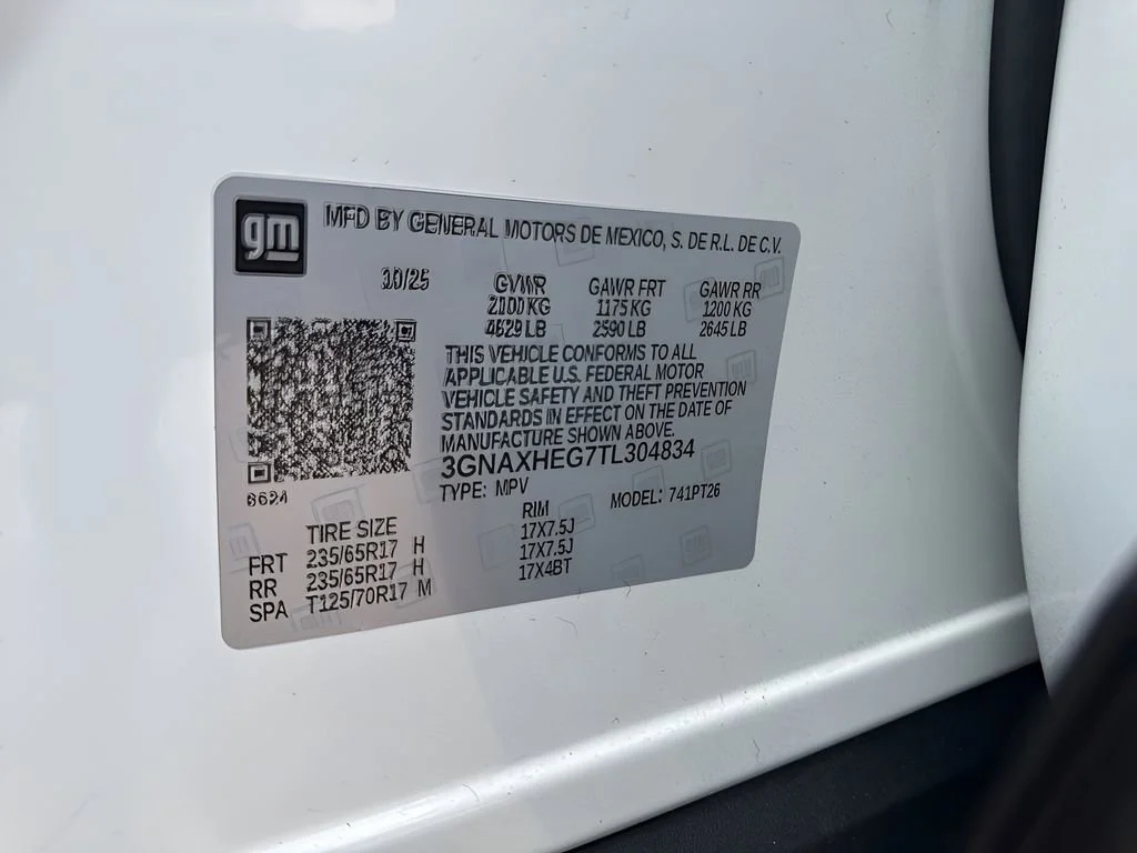 Used 2026 Summit White Chevrolet LT image 33
