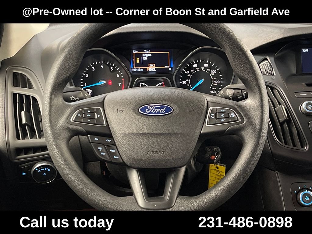 Used 2015 Red Ford SE image 20
