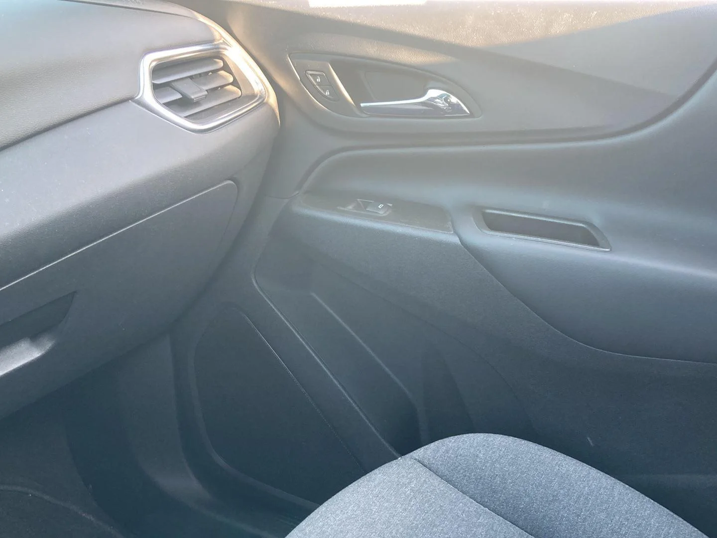 Used 2024 Sterling Gray Metallic Chevrolet LT image 17
