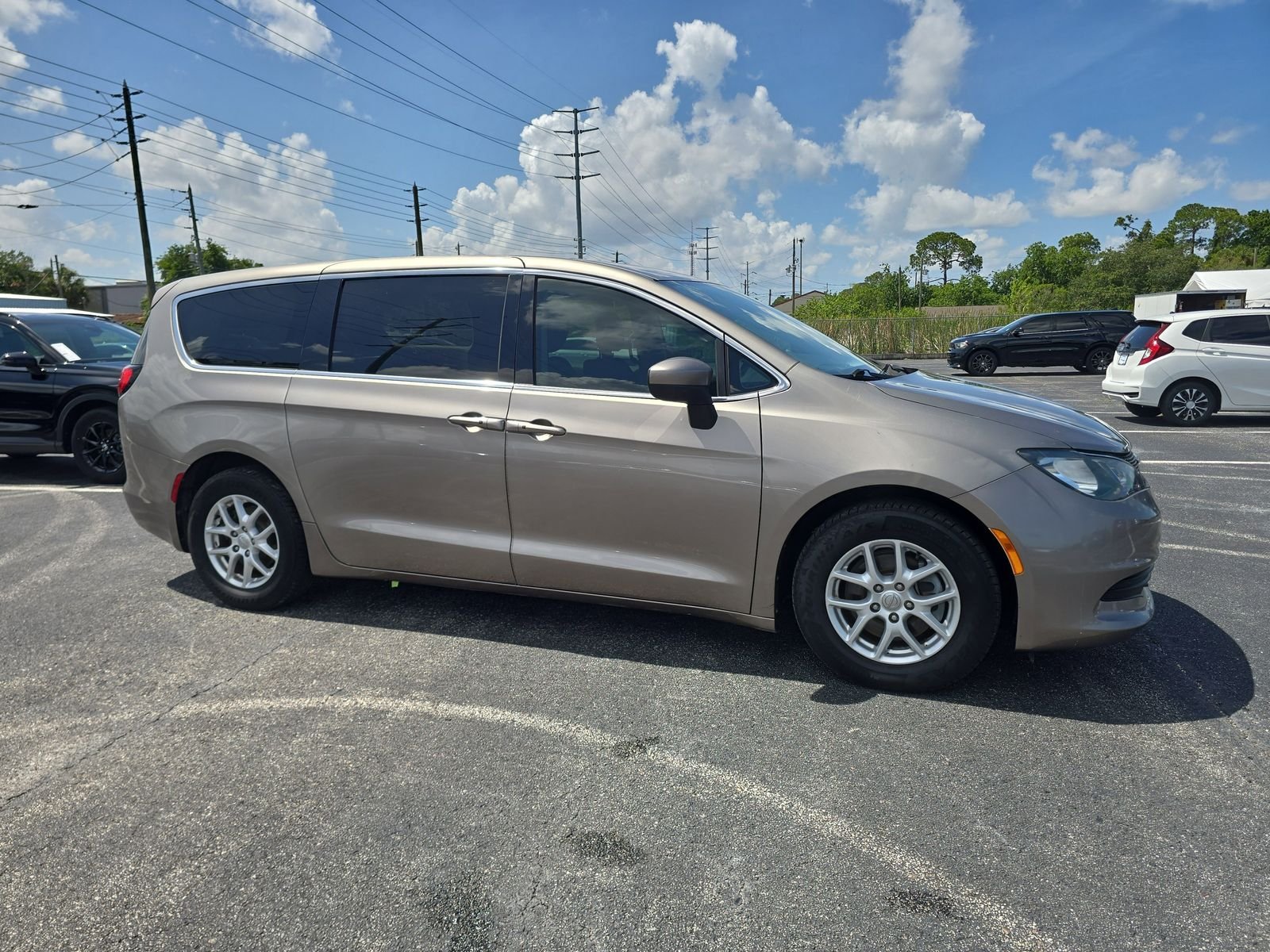 Used 2017 Chrysler Pacifica Touring with VIN 2C4RC1DG6HR540806 for sale in Port Richey, FL