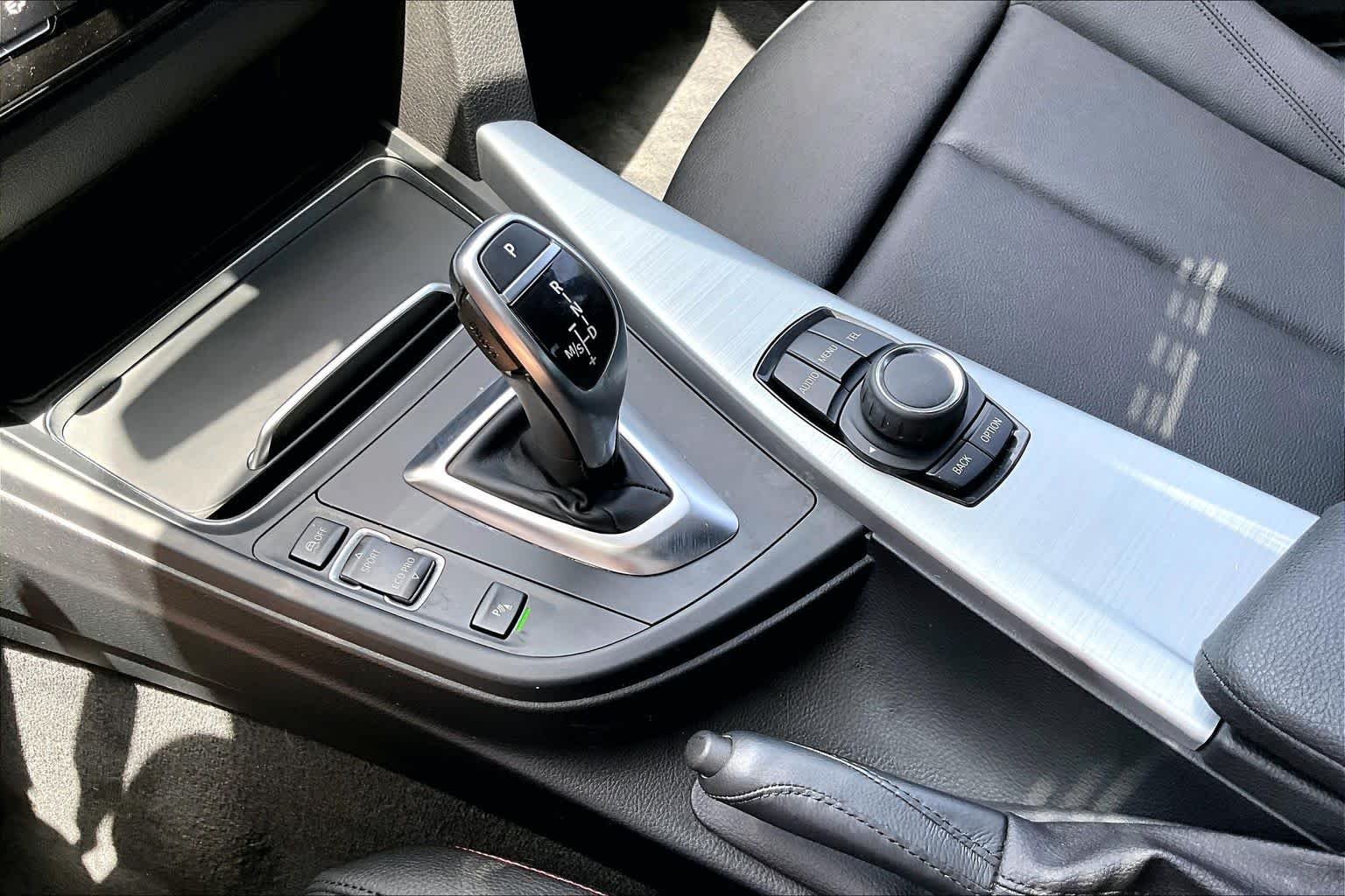 Used 2016 Melbourne Red Metallic BMW 328i image 17
