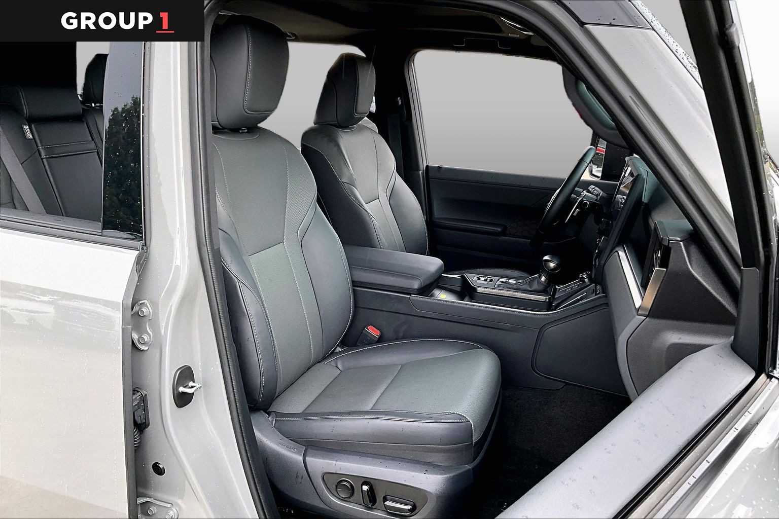 Certified Used 2025 INCOGNITO Lexus Premium+ image 8