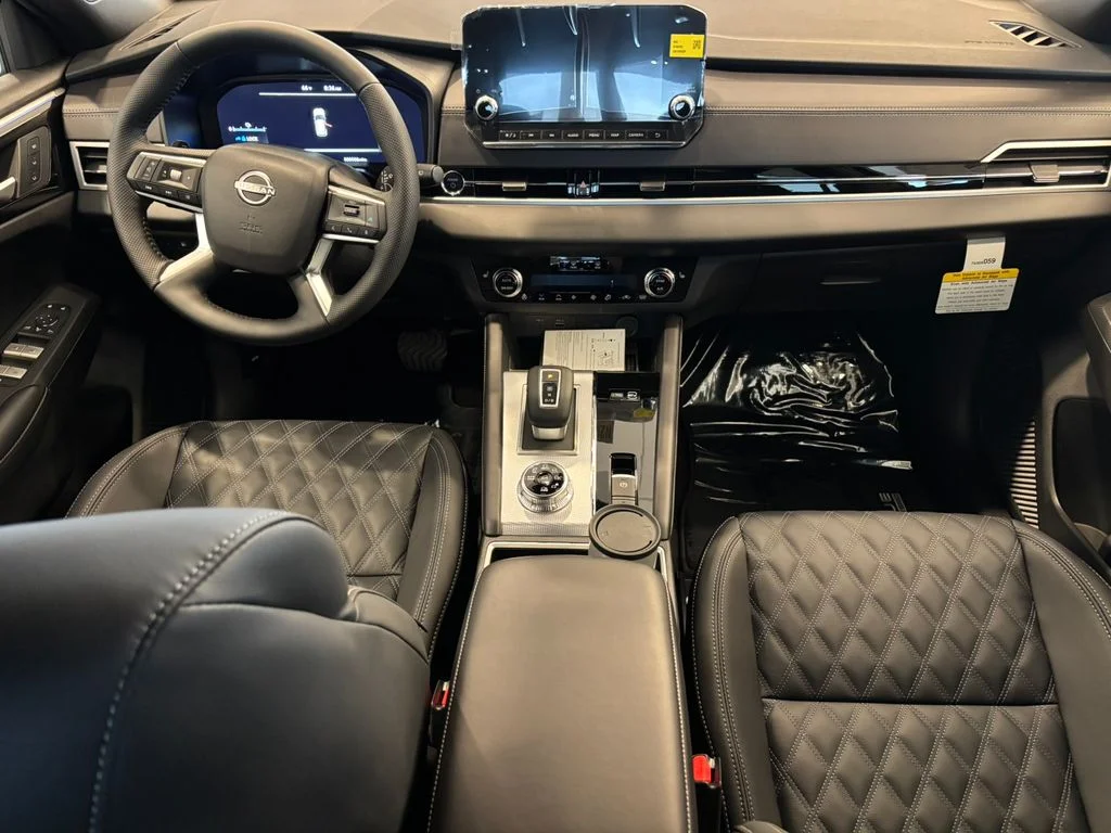 New 2026 Black Nissan Platinum image 27