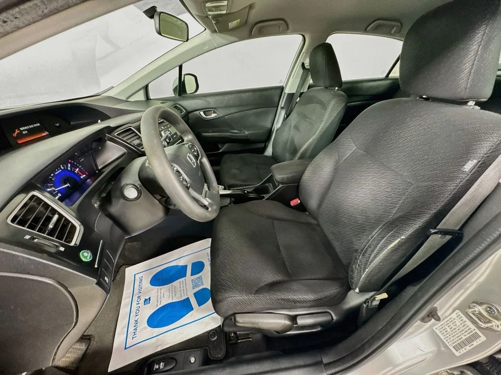 Used 2013 Silver Honda LX image 23
