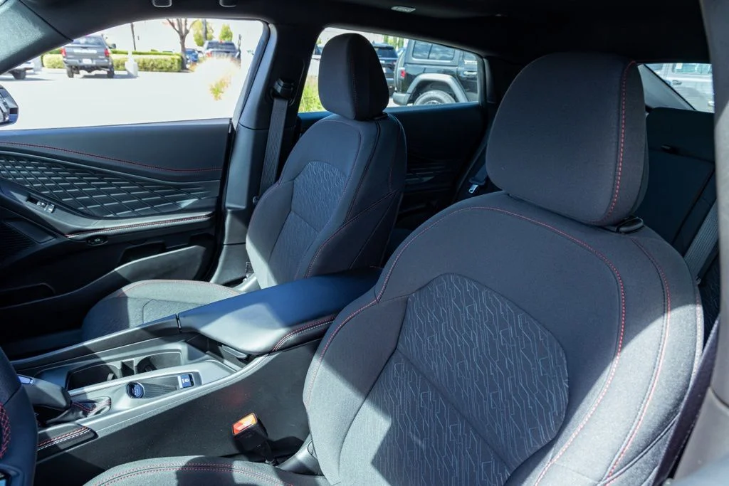 New 2026 White Knuckle Exterior Paint Dodge R/T Blacktop 4-door AWD image 13