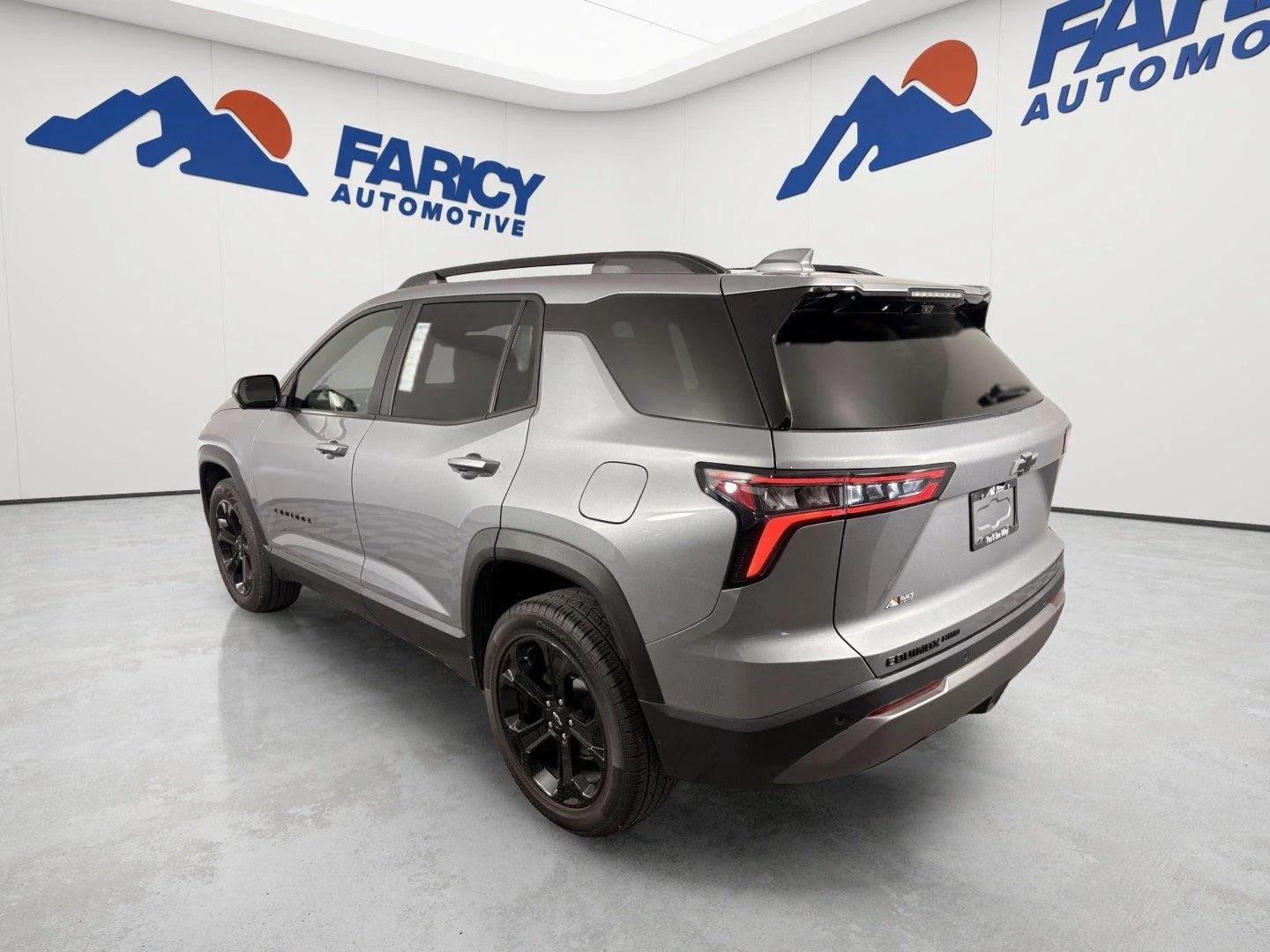 Used 2025 Sterling Gray Metallic Chevrolet AWD LT image 5