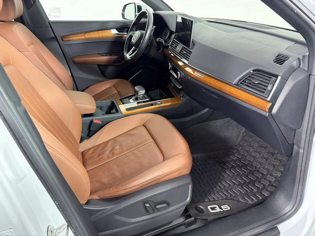Used 2023 Glacier White Audi 45 S line Premium image 18