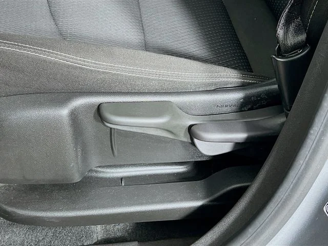 Used 2024 Silver GMC SLE image 11