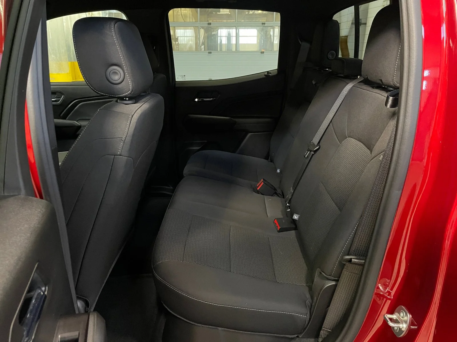 Used 2025 Red GMC Elevation Crew Cab image 16