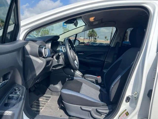 Used 2025 White Nissan 1.6 SV image 11