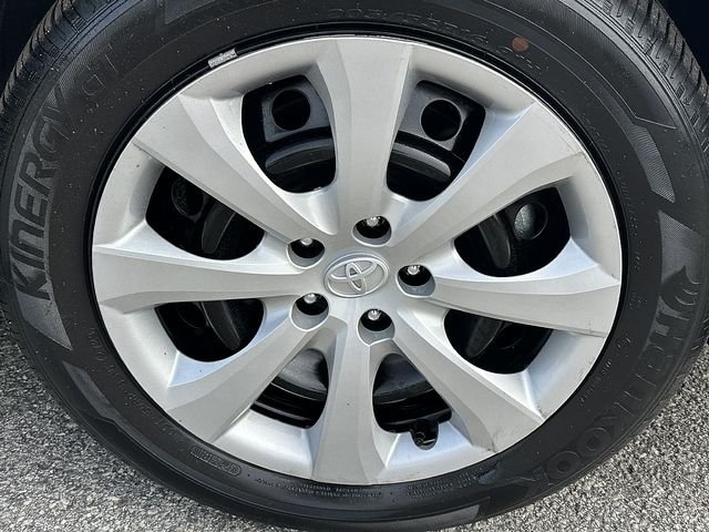Certified Used 2024  Toyota LE image 11