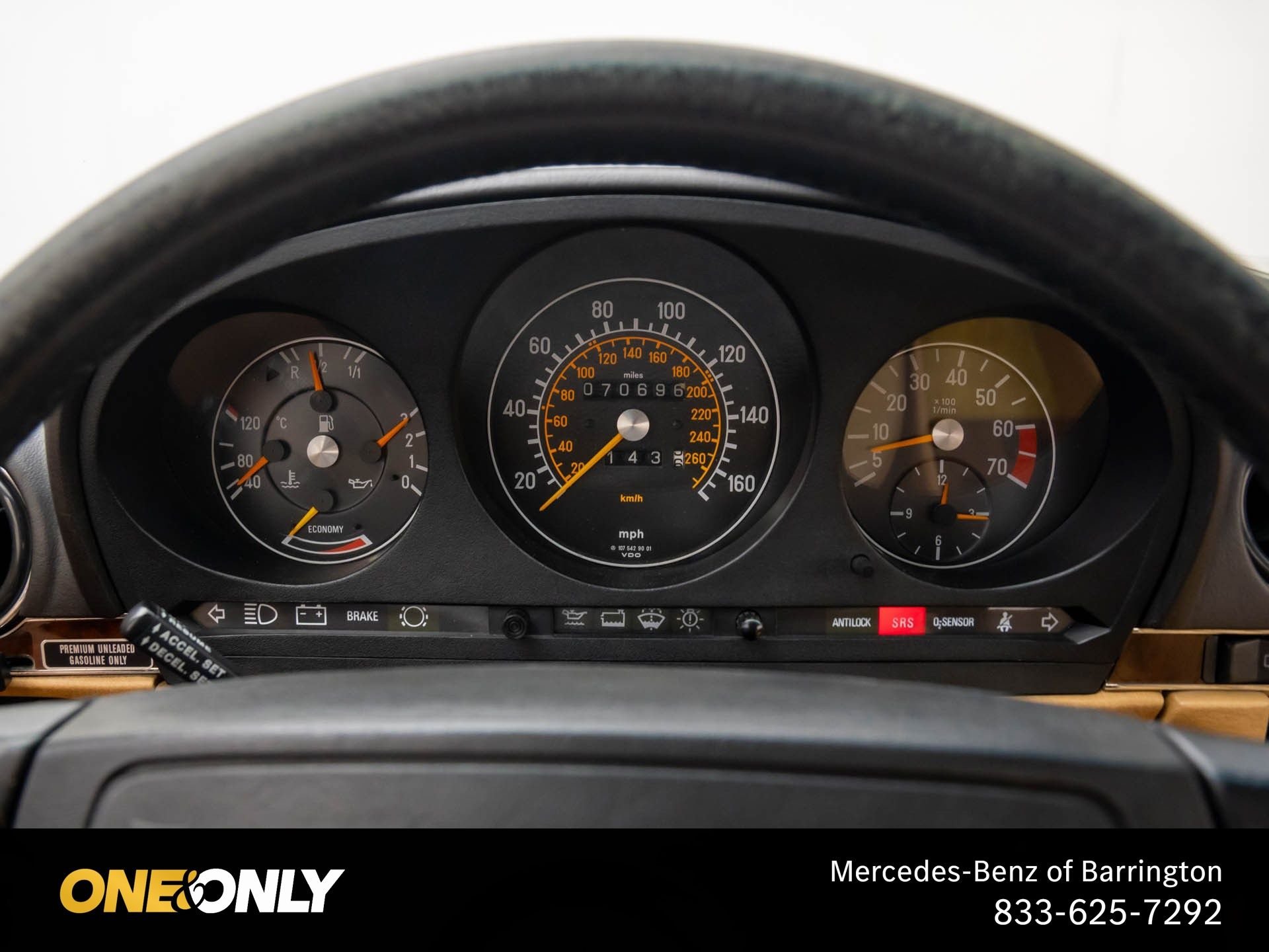 Used 1987 Black Mercedes-Benz 560 SL image 20