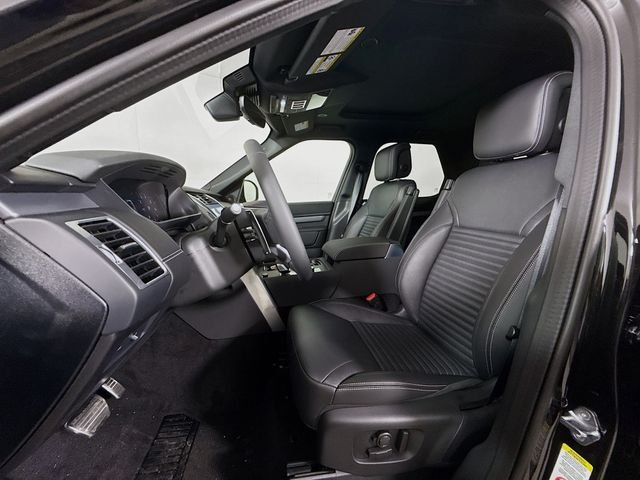 New 2026 Santorini Black Land Rover Dynamic SE image 11