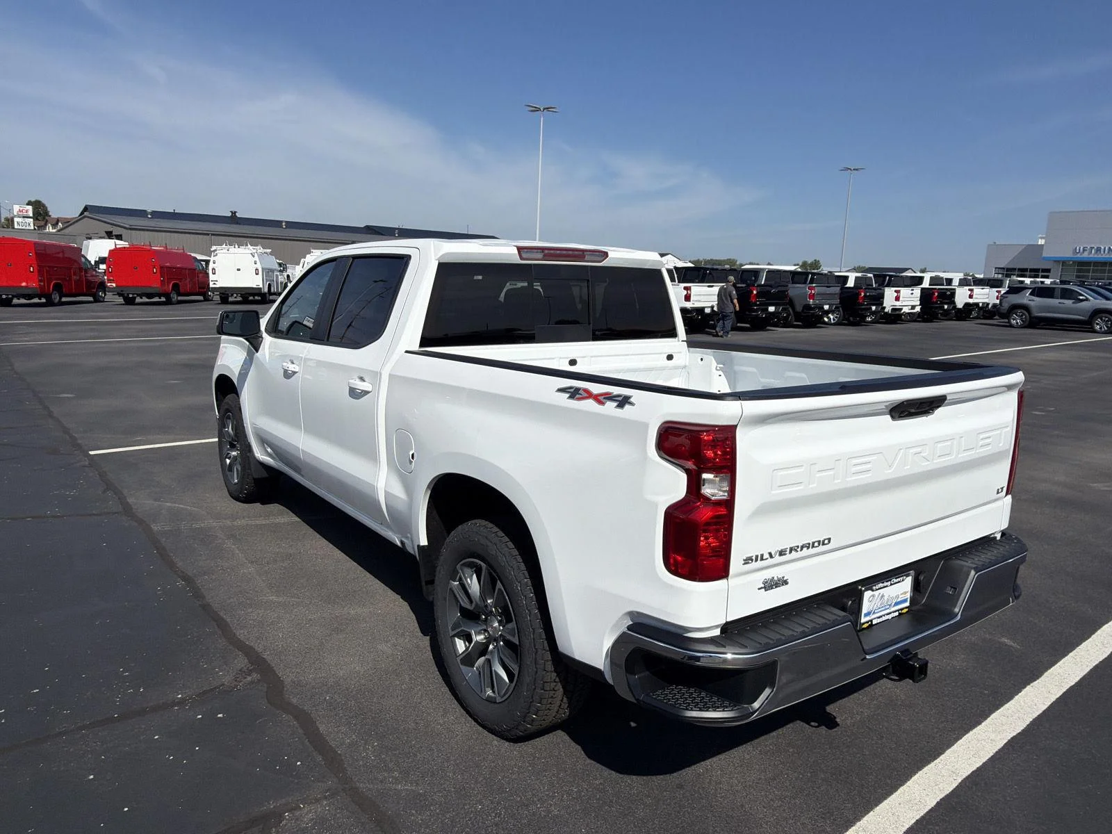 New 2026 Summit White Chevrolet LT image 5