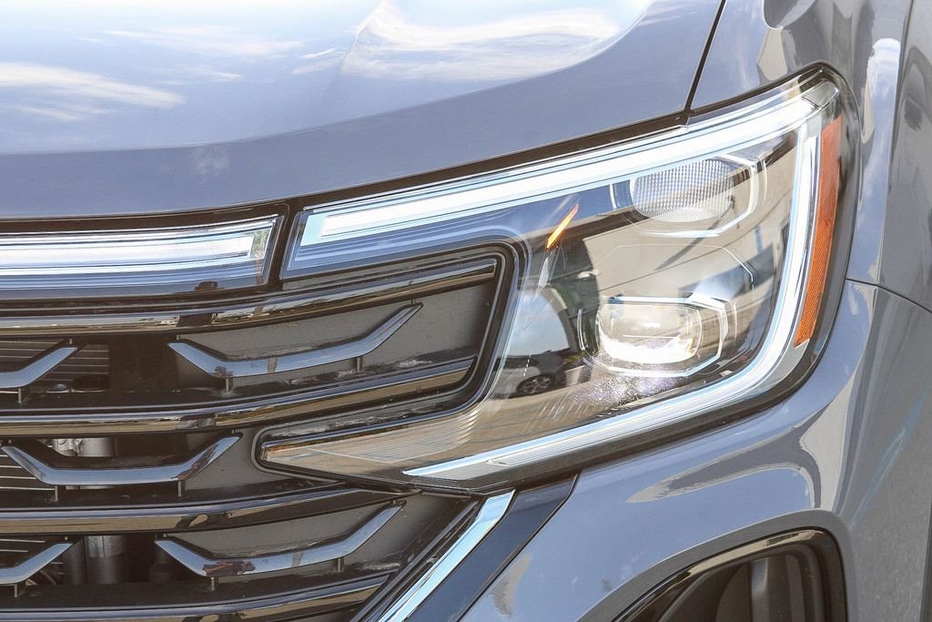 New 2026 Gray Volkswagen 2.0T SE w/Technology image 4