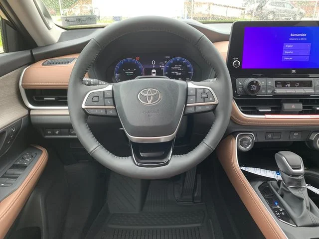 New 2026 Midnight Black Metallic Toyota Platinum image 16