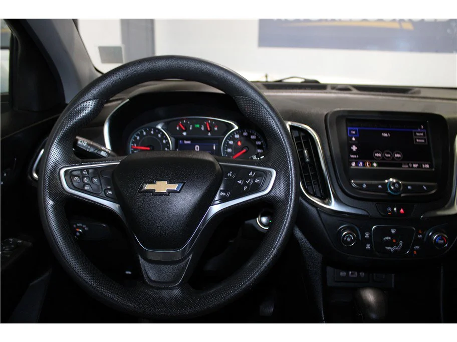 Used 2022 Summit White Chevrolet LT image 32