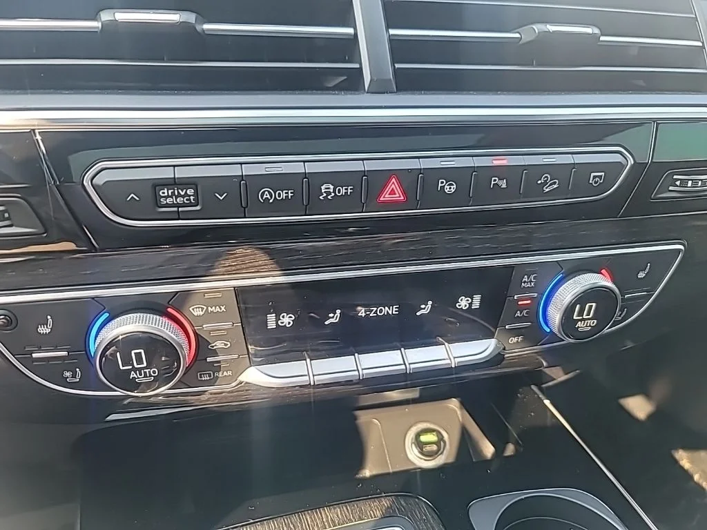 Used 2019 Black Audi 55 Prestige image 21