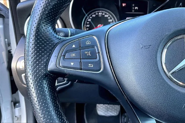 Used 2016 Iridium Silver Mercedes-Benz C 300 image 18