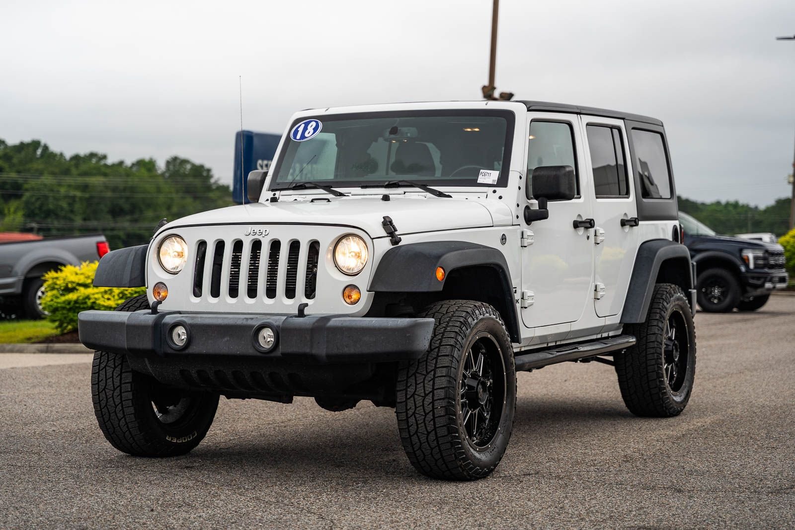 Certified Used 2018 White Jeep Unlimited Sport image 3