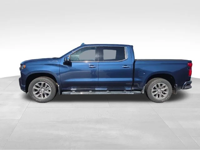 Used 2021 Blue Chevrolet High Country image 2
