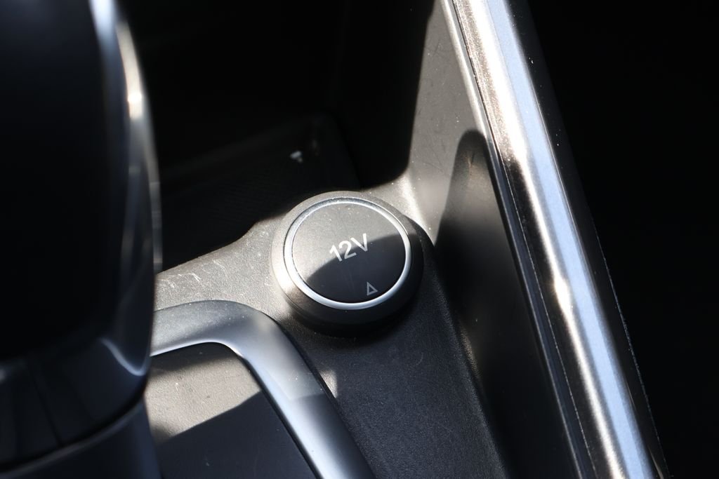 Used 2022 Silver Ford SES image 34