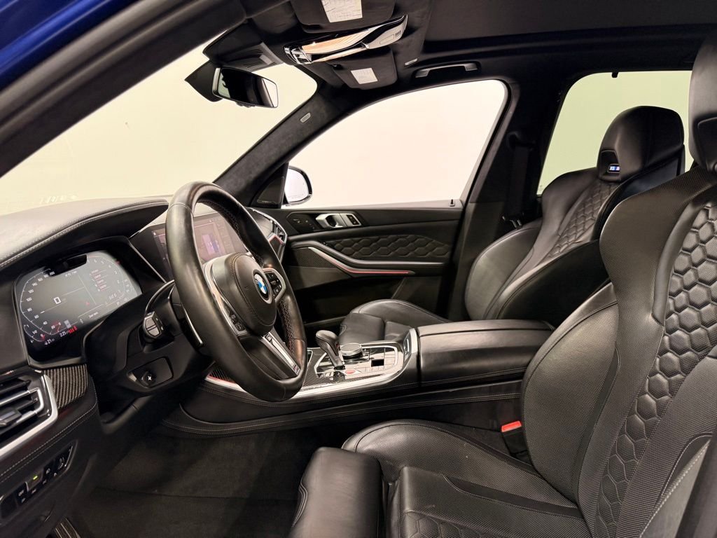 Used 2021 Blue BMW  image 12