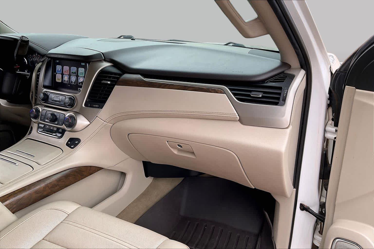 Used 2018 WHITE FROST TRICOAT GMC Denali image 18