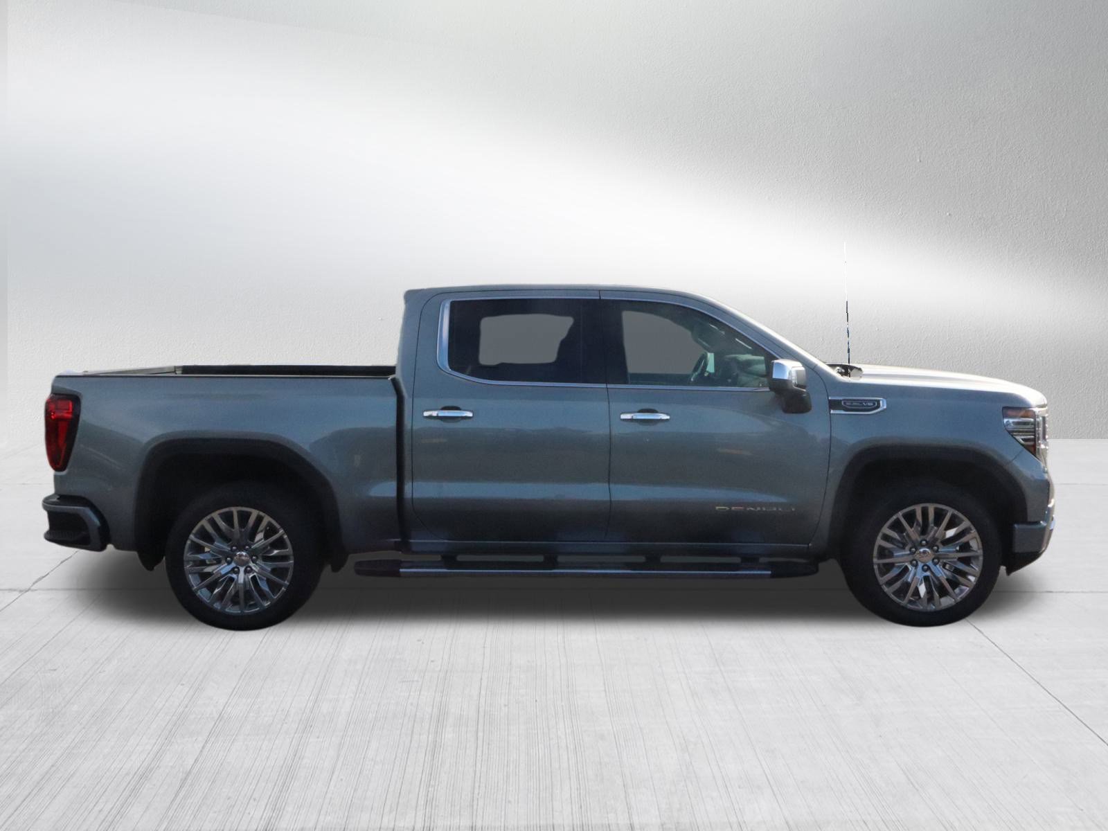 2026 GMC Sierra 1500 Denali - Photo 8