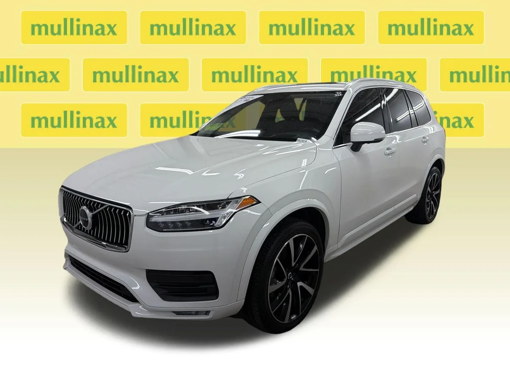 Certified Used 2022 White Volvo T6 Momentum image 14