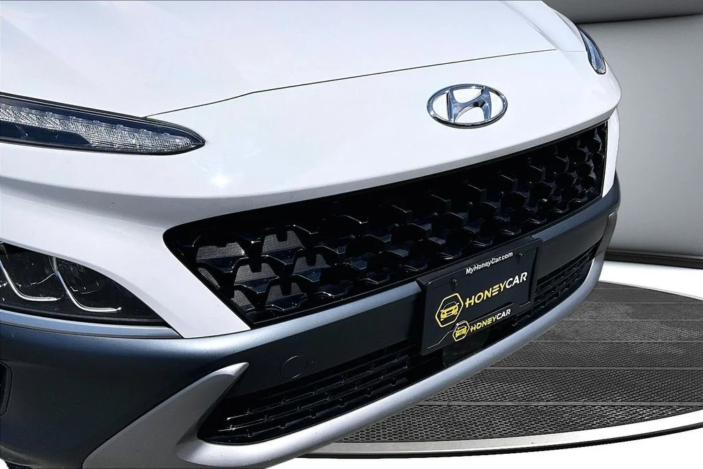 Certified Used 2023 White Hyundai Limited image 33
