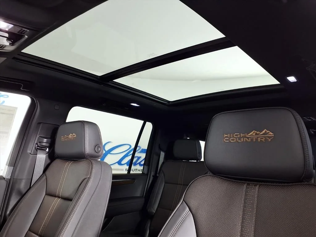 New 2026 Polar White Tricoat Chevrolet High Country image 29