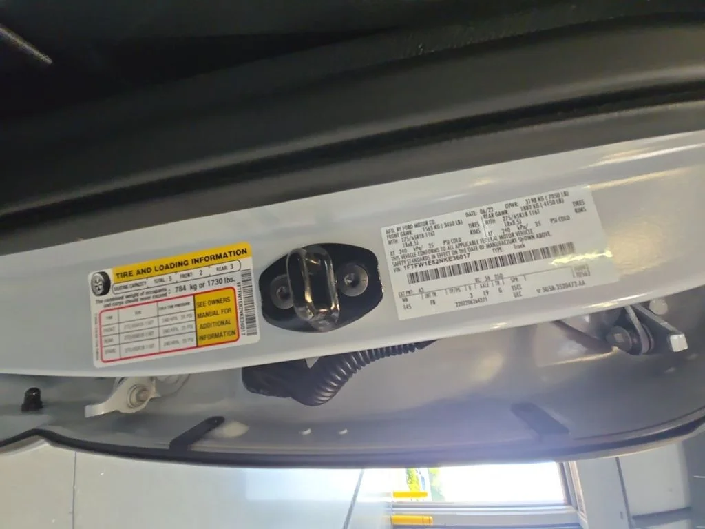 Used 2022 White Ford XLT image 25
