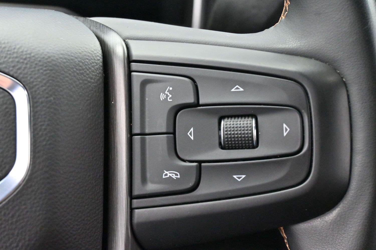 Used 2024 Summit White GMC AT4 image 19