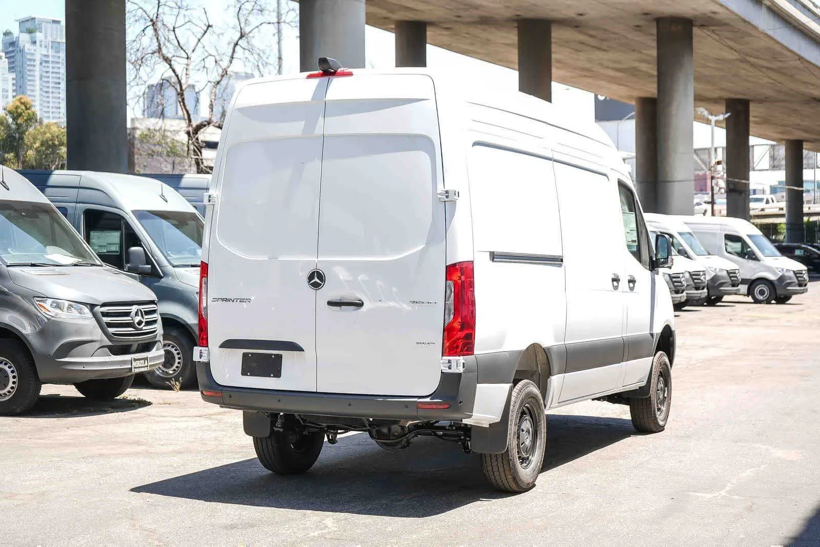 New 2026 Arctic White Mercedes-Benz Cargo 144WB High Roof AWD 2.0L I4 Diesel Turbo HO image 7