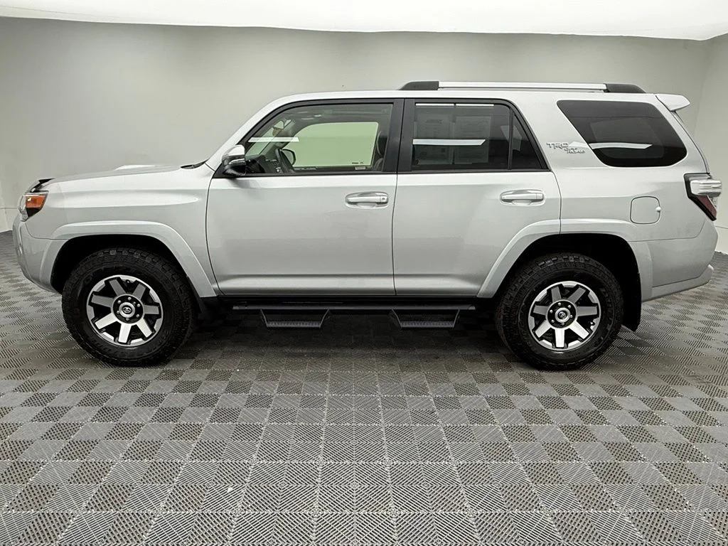 Used 2018 Silver Toyota TRD Off-Road Premium image 12