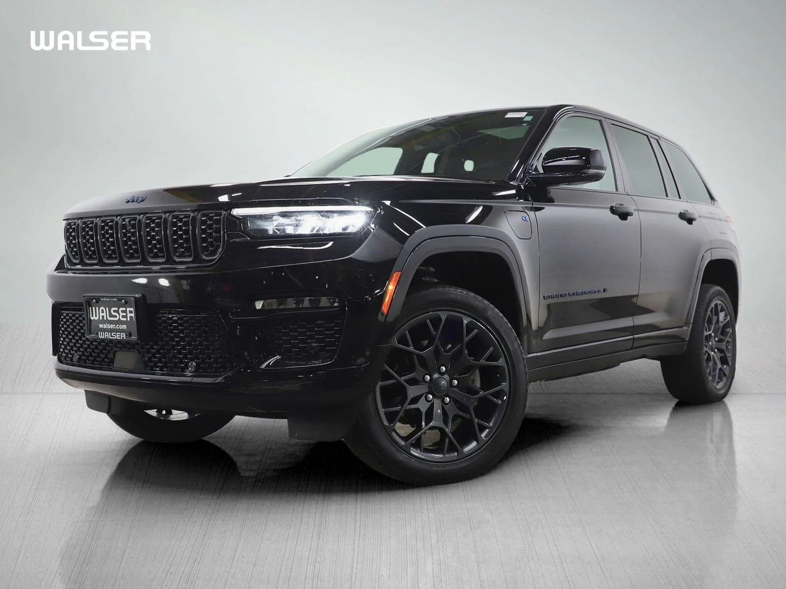 2024 Jeep Grand Cherokee Summit Reserve 4xe 4x4's photo