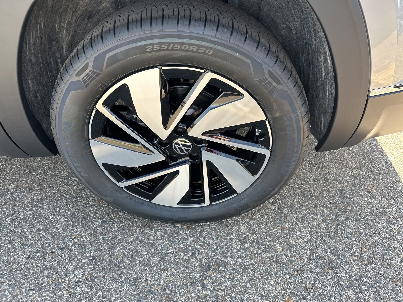New 2026 Silver Volkswagen 2.0T SEL image 8