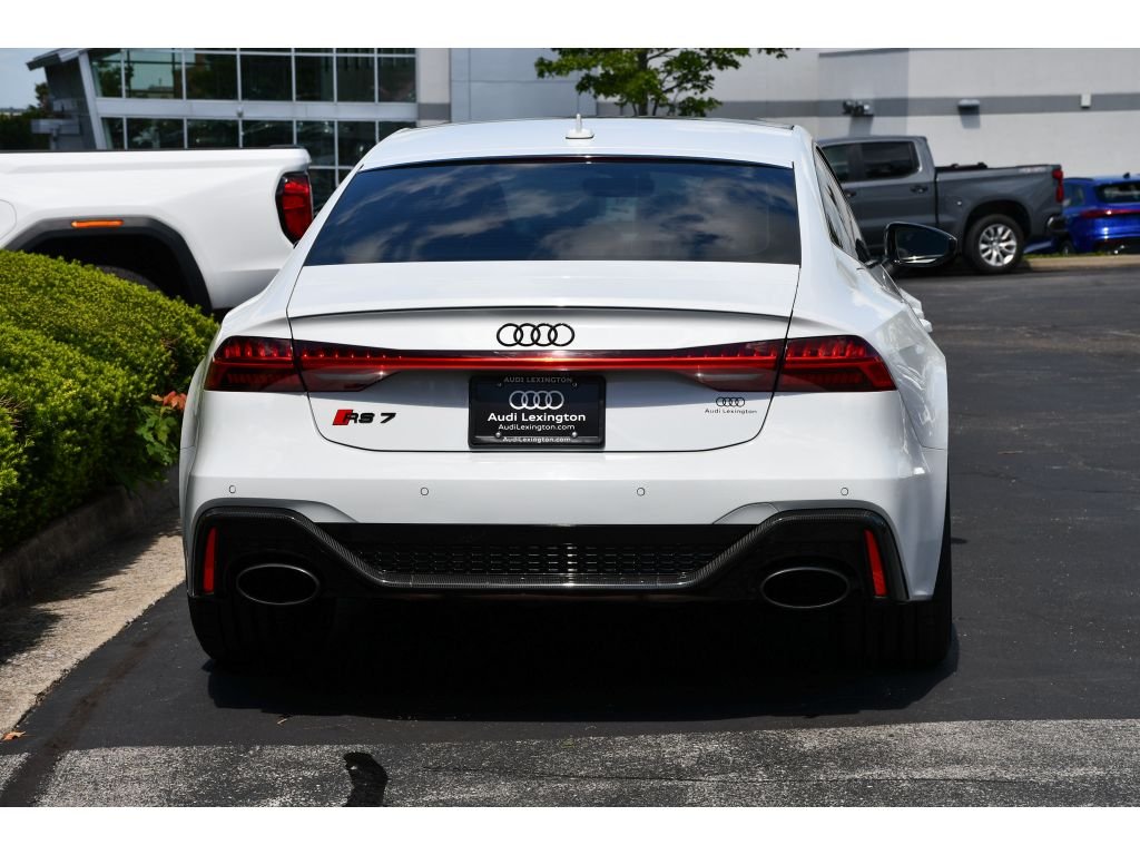 Used 2021 Glacier White Metallic Audi 4.0T (Tiptronic) image 5