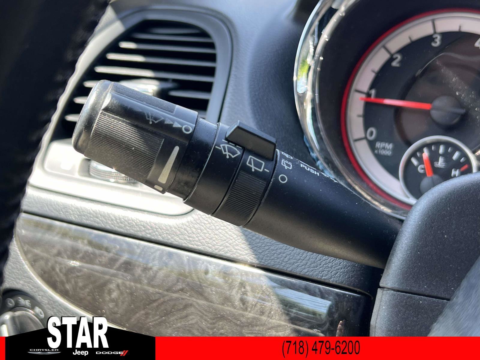 Used 2012 Dark Charcoal Pearl Dodge SE image 22