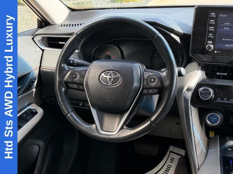Used 2021 Titanium Toyota XLE image 14
