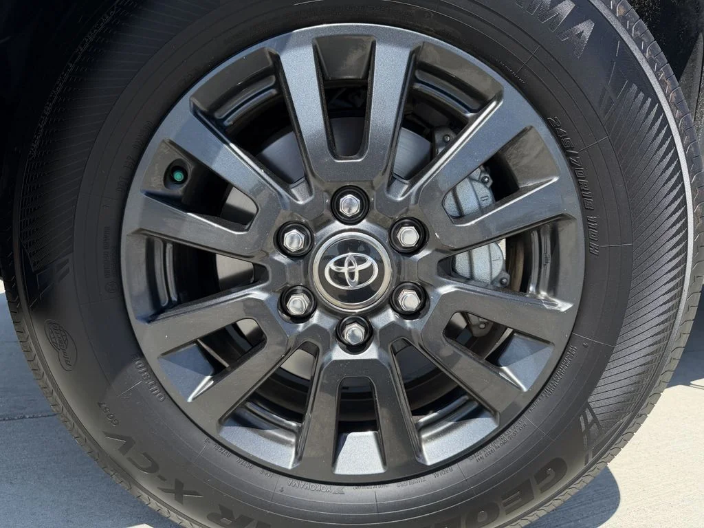 Used 2025 White Toyota 1958 image 9