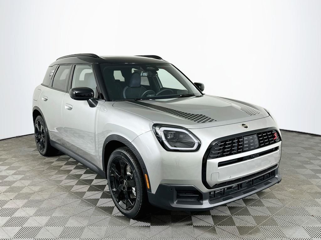 Used 2026 Silver MINI Iconic image 3